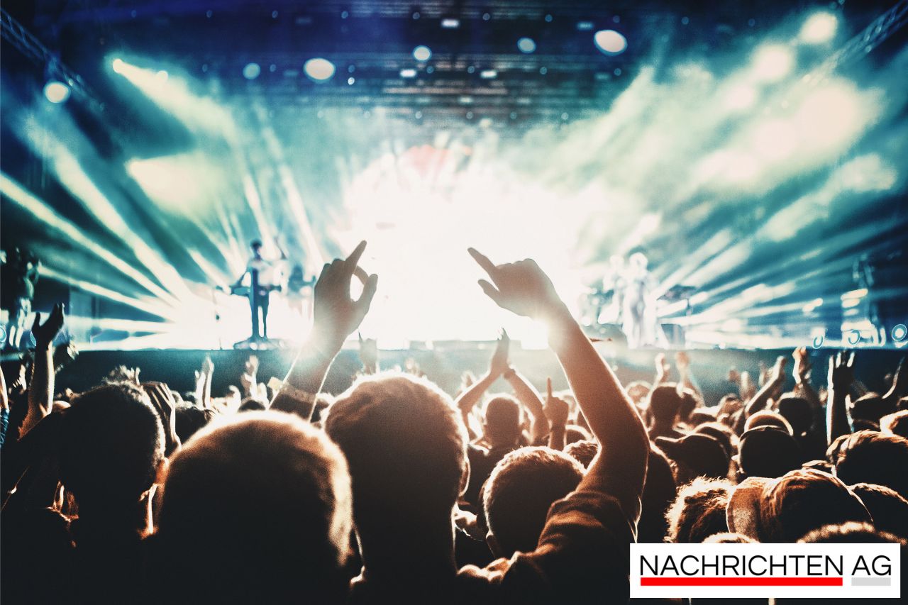 Experience the Magic: Candlelight Tribute to Bad Bunny in Coral Gables!